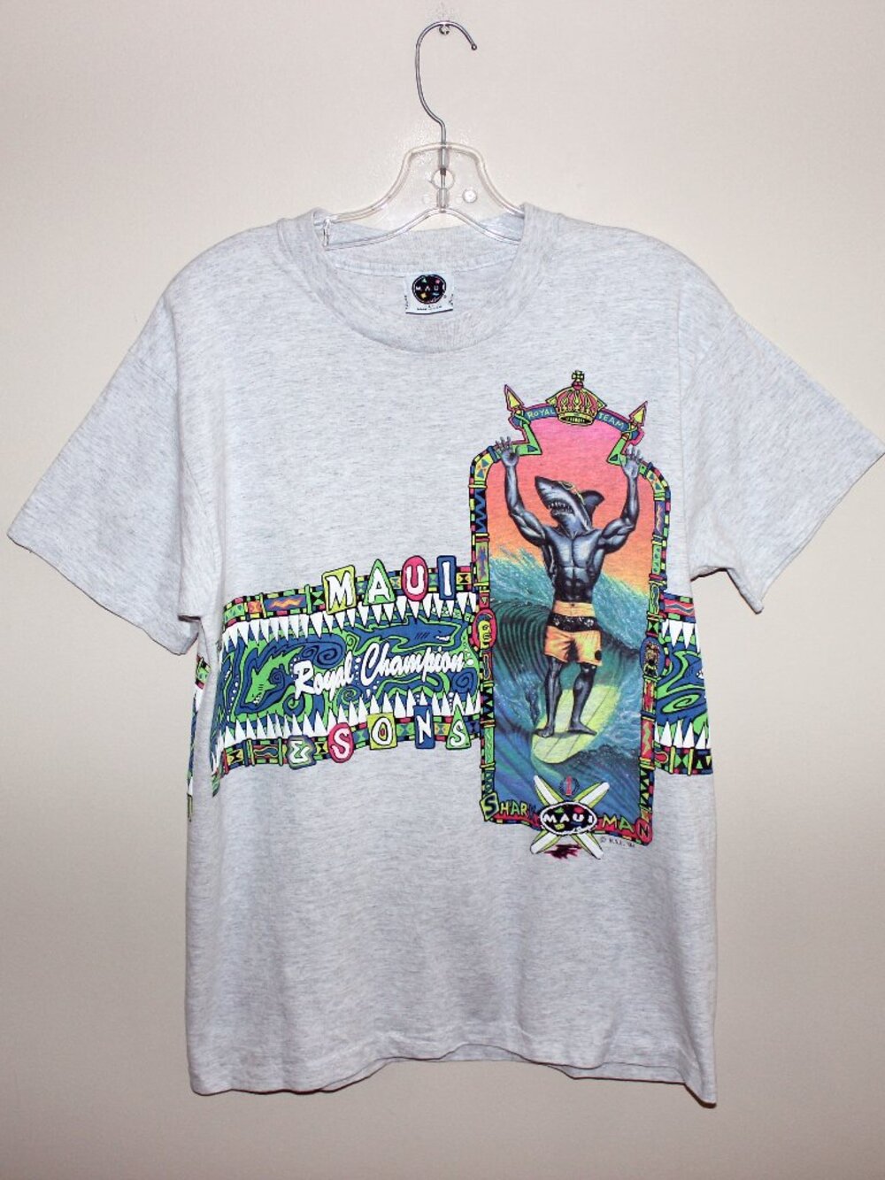1994❤️MAUI & SONS Royal Team Shark Man Champion Hawaiian Sign Language shirt
